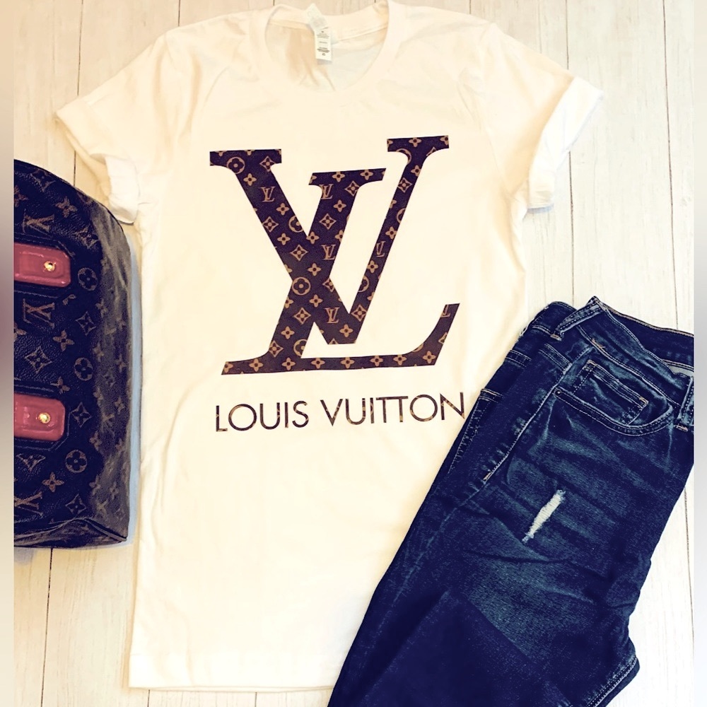 Fashion “White T-shirt” (Unisex)